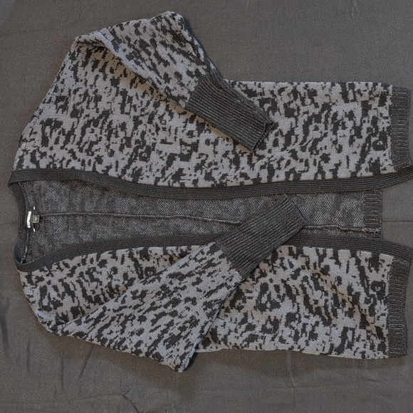 Bundle 2 Express Women's Open-Front Cardigans. Small - Picture 2 of 9